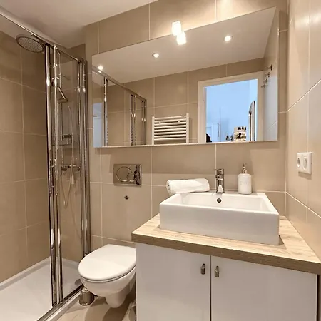 Exceptional Renovated In Port *
